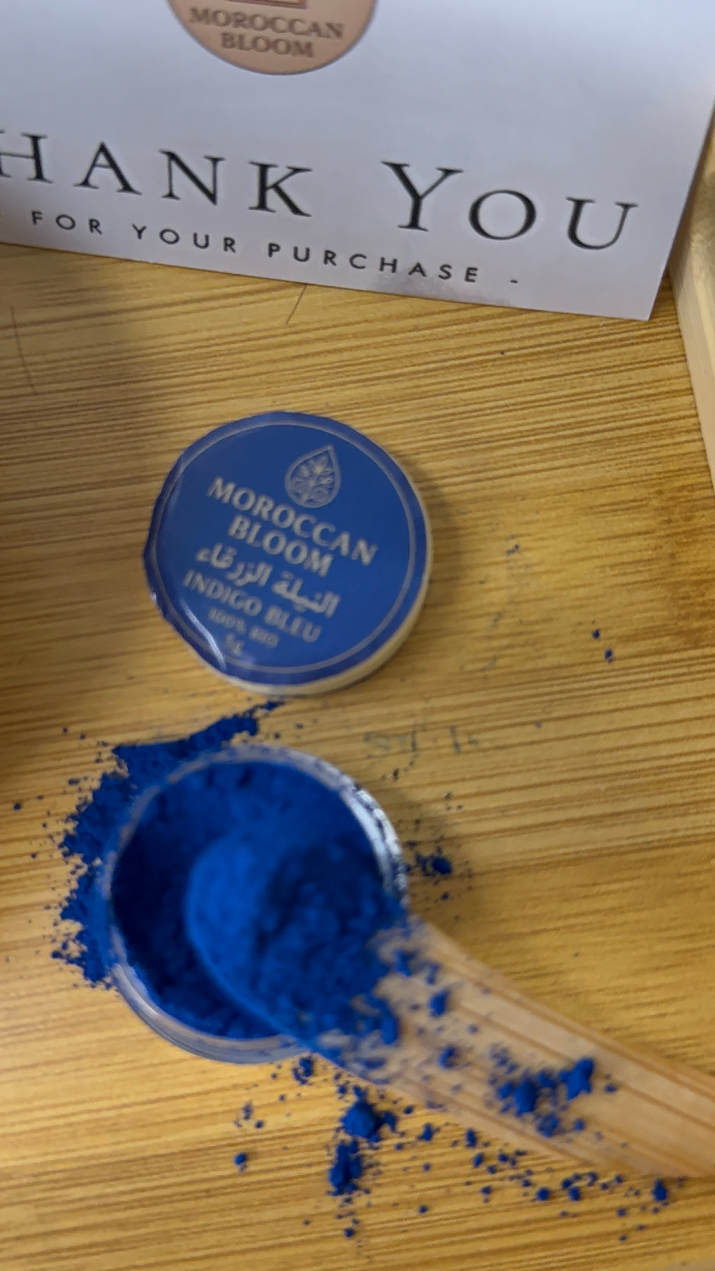 Indigo Bleu – Soin Éclat & Teint Unifié